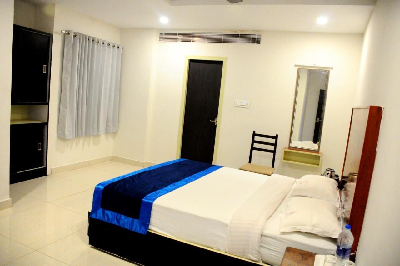 Hotel Rathna Park Perambalur Exterior photo